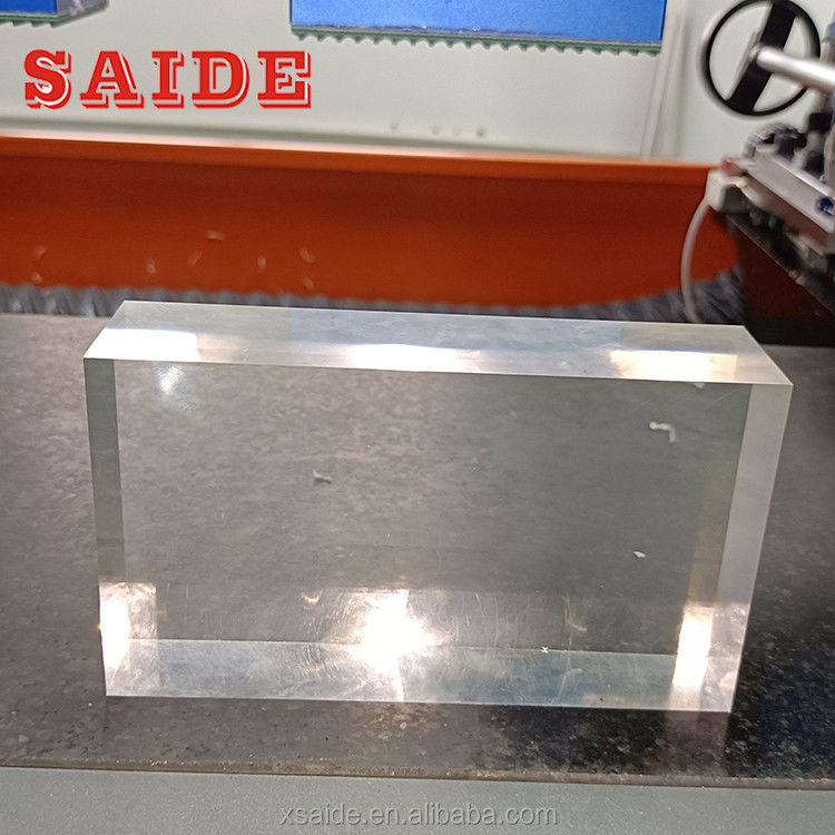Máy đánh bóng kim cương acrylic chiều dài làm việc 1350mm với máy đánh bóng cạnh acrylic nạp bằng băng tải