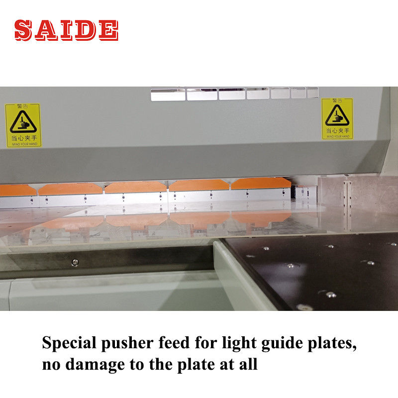 Máy cưa tấm acrylic độ chính xác cao SD-1850 Tự động cho tấm nhựa PM PS Tấm dẫn sáng Đặc biệt Điện tử