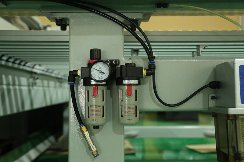 SD-1350 Acrylic CNC Electronic Panel Saw Acrylic Table Saw Automatic Feeding Acrylic Electronic Cutting Saw cho PMMA PS MS