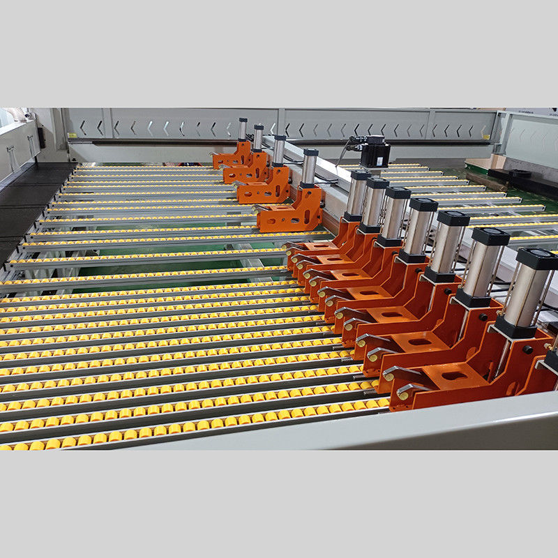 Máy cắt thiết kế Acrylic hiệu quả Độ chính xác 3800mm Độ dài cưa 11kw Đầu cưa động cơ
