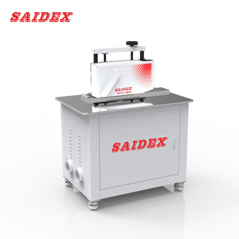 3.5KW 380V STRADDLE 45 độ cho PMMA / PE / PC / PS với hai cưa sắc nhọn xoay nhanh